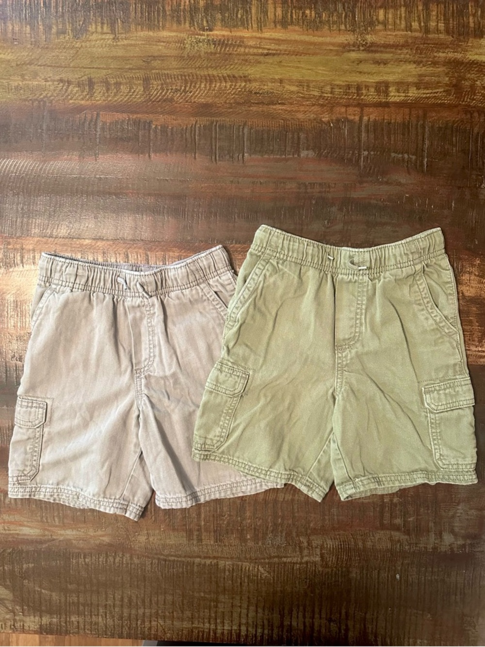 OshKosh B'gosh Kids Cargo Shorts - Light Gray & Olive Green